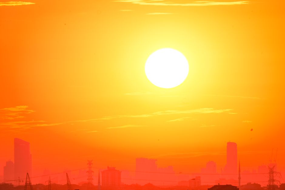 양산 41.4도, 사흘 연속 40도…폭염이 ‘상수’가 된 여름, 점심시간도 운영 리스크다